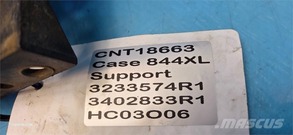 CASE 844XL Kabine in notranjost