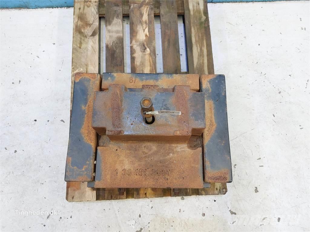 CASE CVX 120 Sprednje uteži