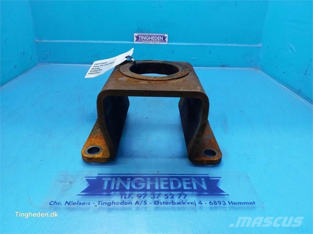 CASE Farmall 95A Kabine in notranjost