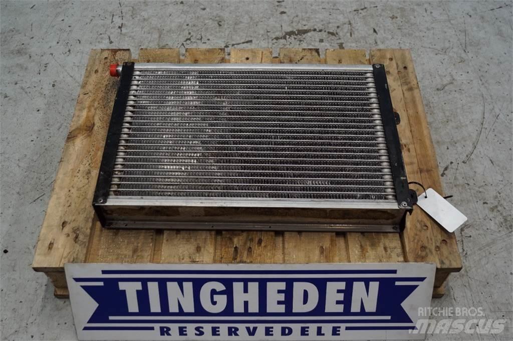 Case IH 621D Radiatorji
