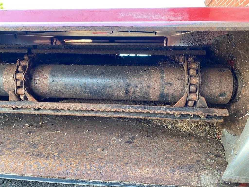 Case IH 8010 Dodatna oprema za kombajne