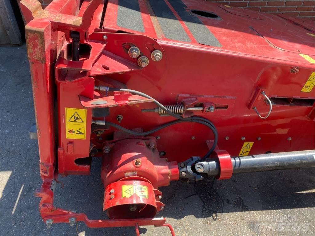 Case IH 8010 Dodatna oprema za kombajne