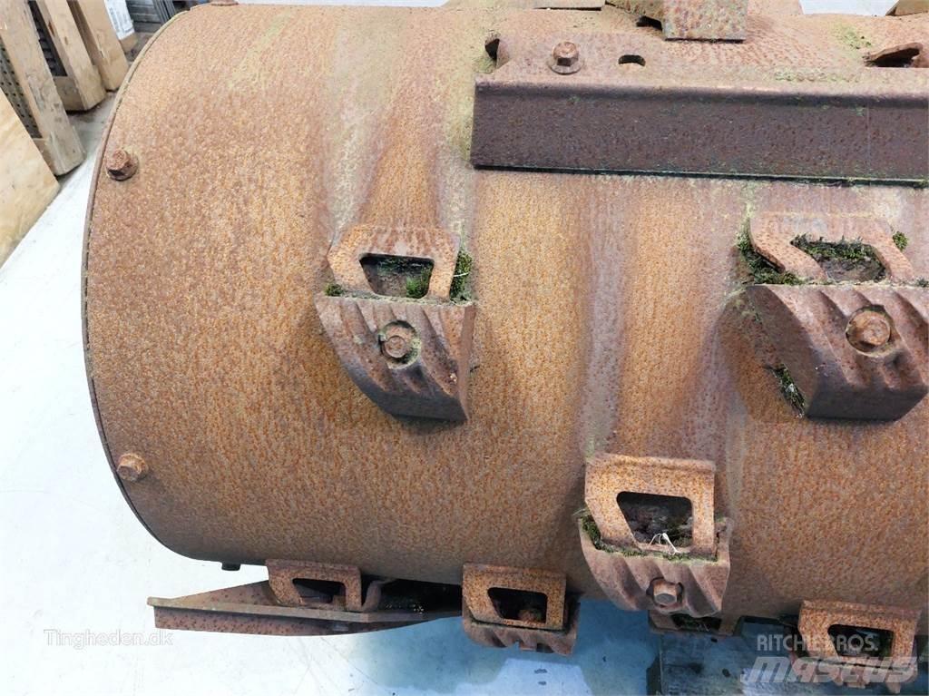 Case IH 8010 Dodatna oprema za kombajne