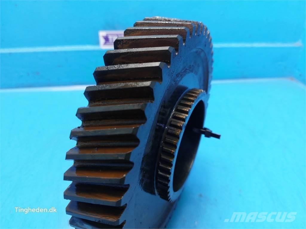 CASE Puma 185 Menjalnik