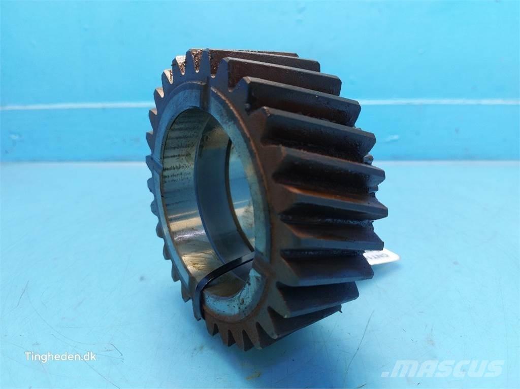 CASE Puma 185 Menjalnik