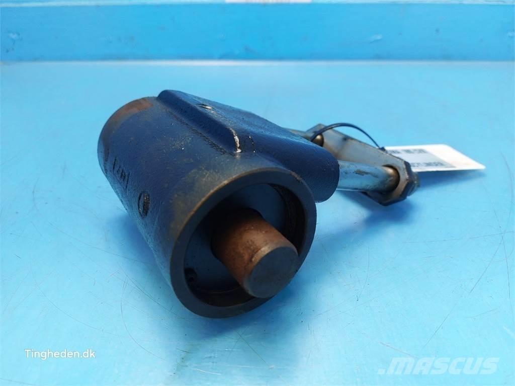 CASE Puma 185 Menjalnik