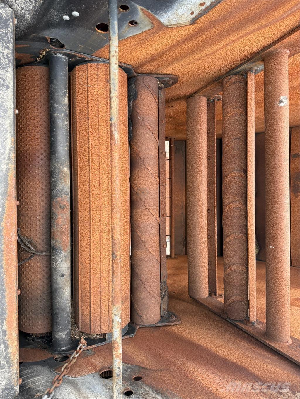 CASE RB464 Balirke (okrogle bale)