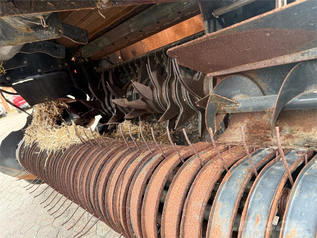 CASE RB464 Balirke (okrogle bale)