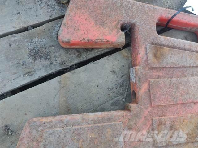 CASE Vægtklods Sprednje uteži