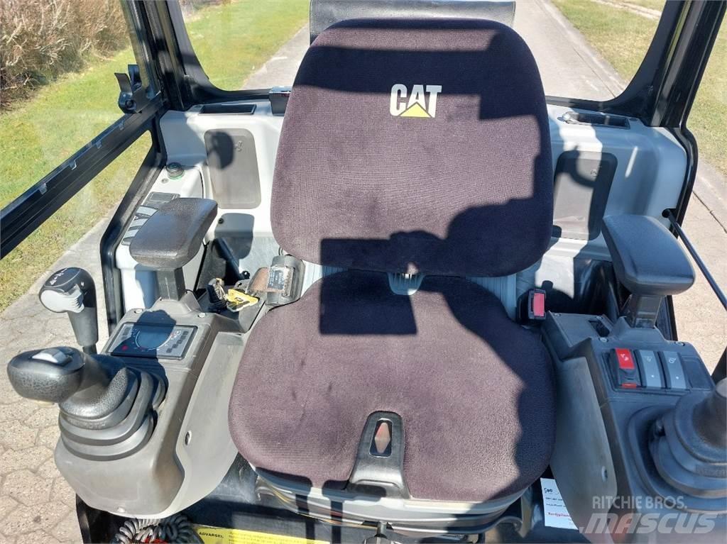 CAT 301.7D Mini bagri <7t