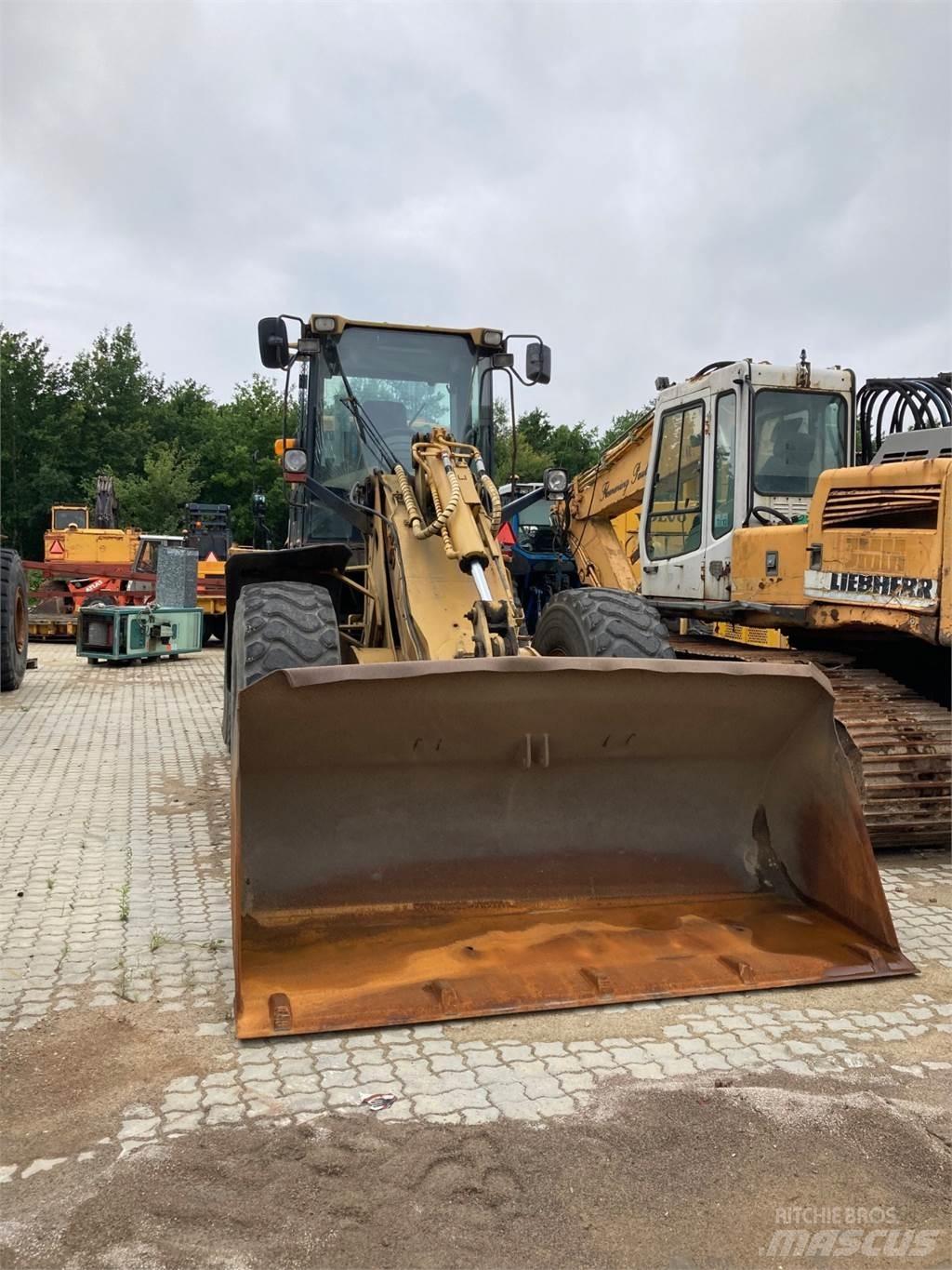 CAT 924G Kolesni nakladalci