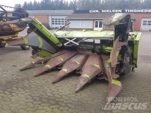 CLAAS 6218 8R Stroji za krmo na lastni pogon