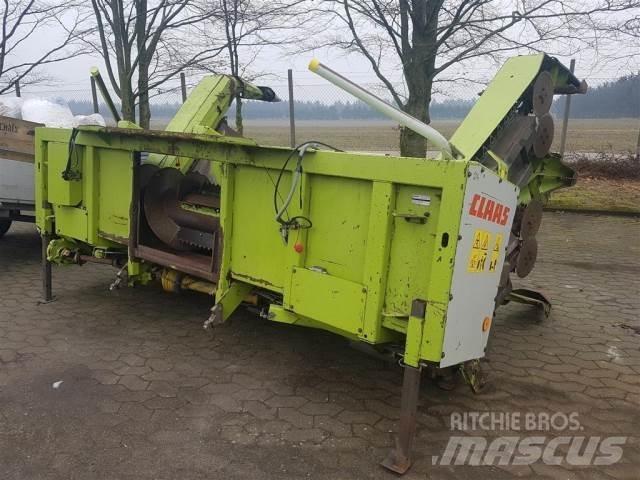 CLAAS 6218 8R Stroji za krmo na lastni pogon