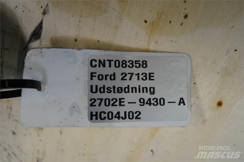 Ford 2713E Motorji