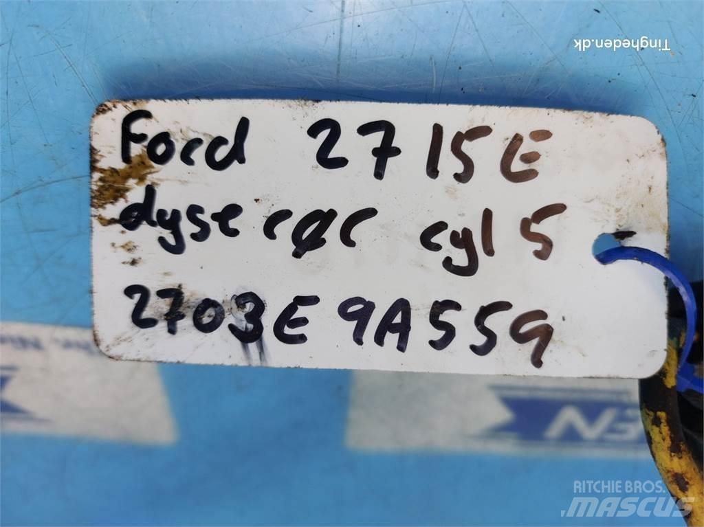 Ford 2715E Motorji