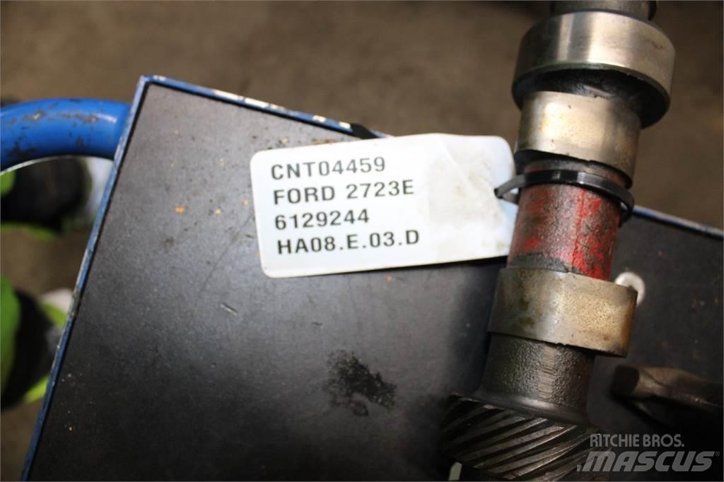 Ford 2723E Motorji
