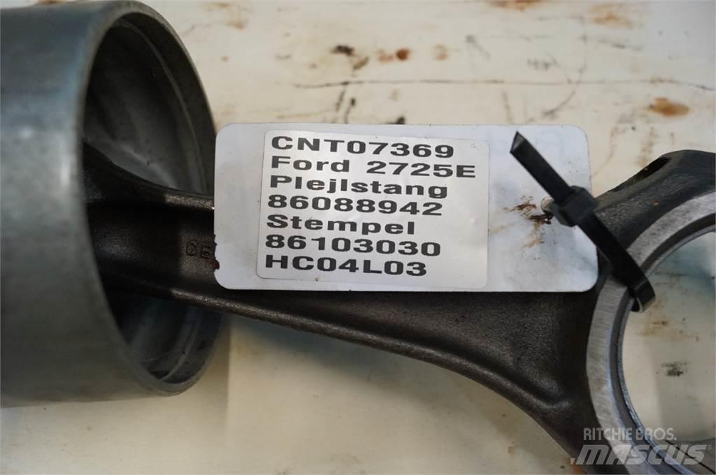 Ford 2725E Motorji
