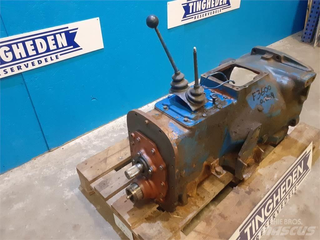 Ford 3600 Menjalnik