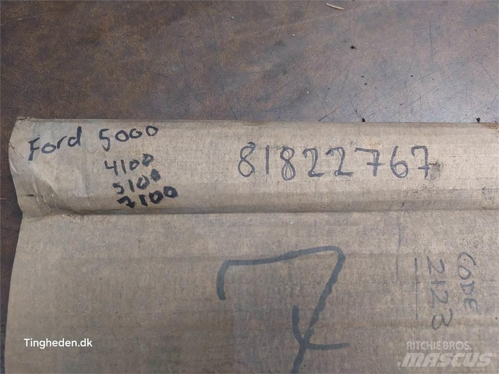 Ford 5000 Kabine in notranjost
