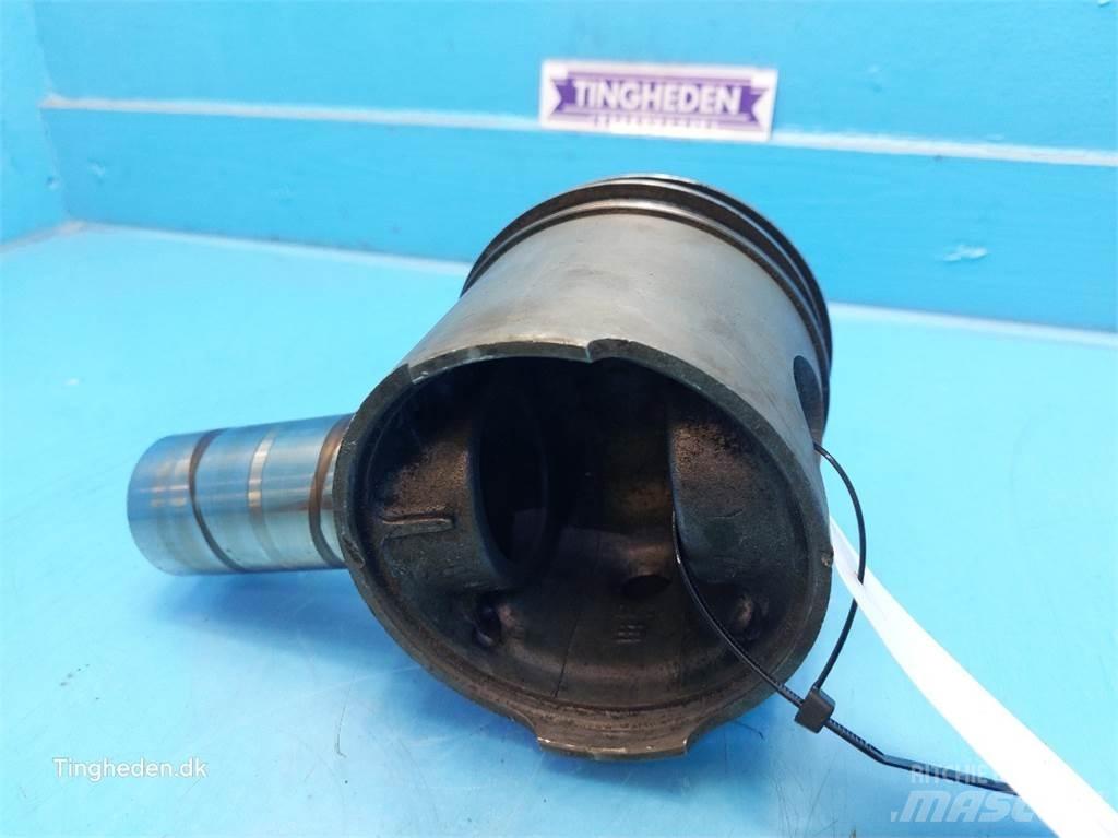 Ford 678 HT Motorji