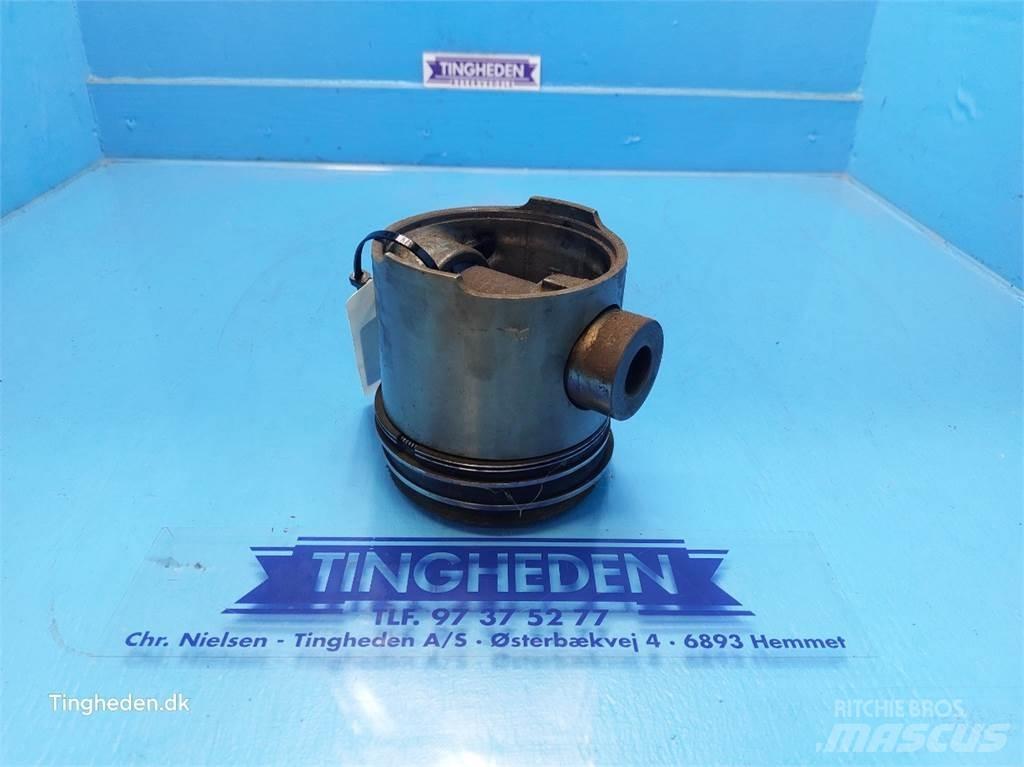 Ford 678 HT Motorji