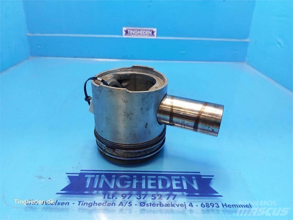Ford 678 HT Motorji