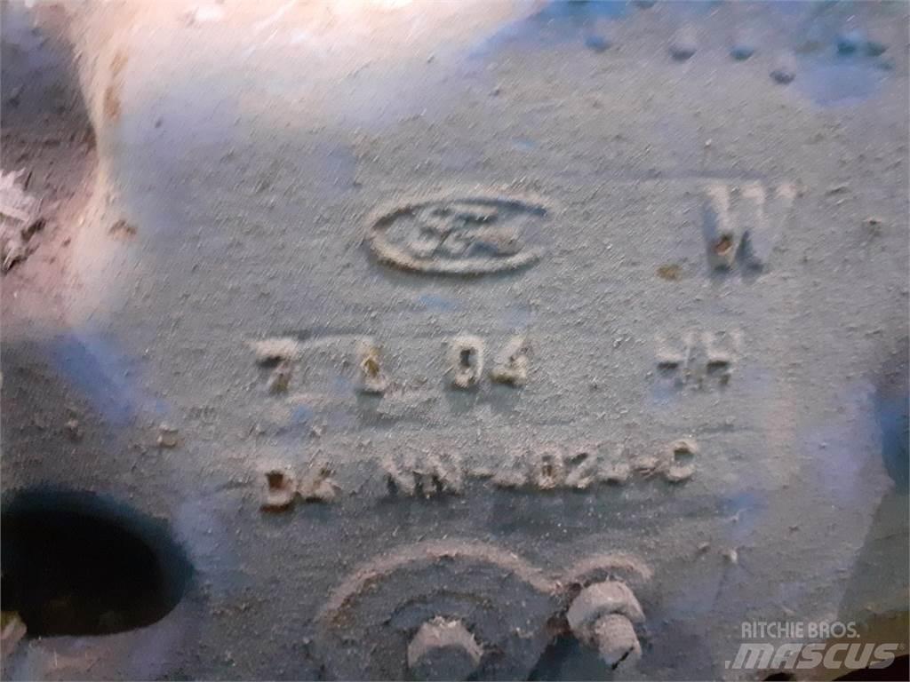 Ford 7700 Menjalnik