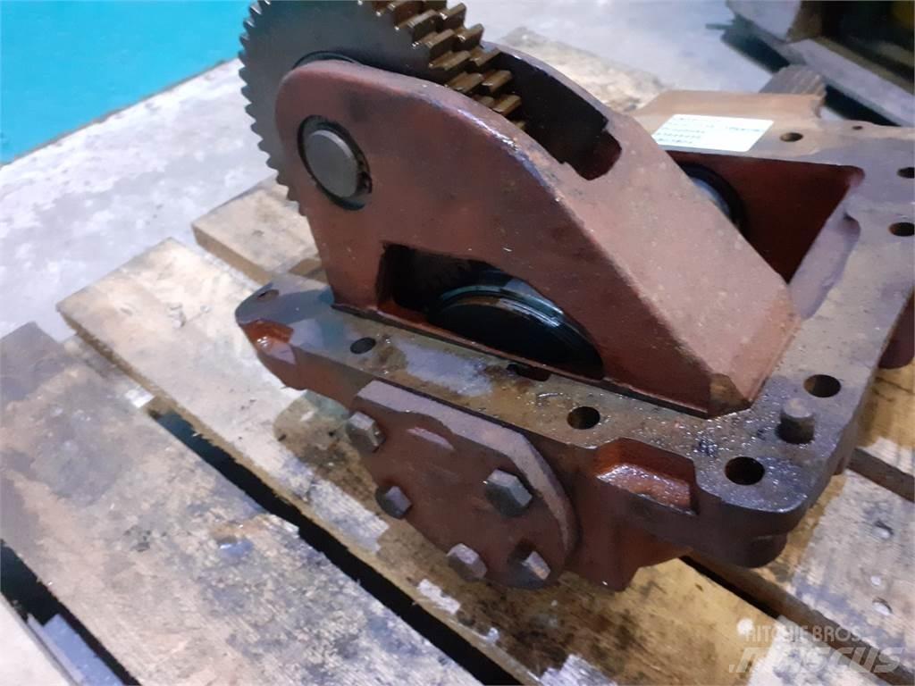 Ford 7710 Menjalnik