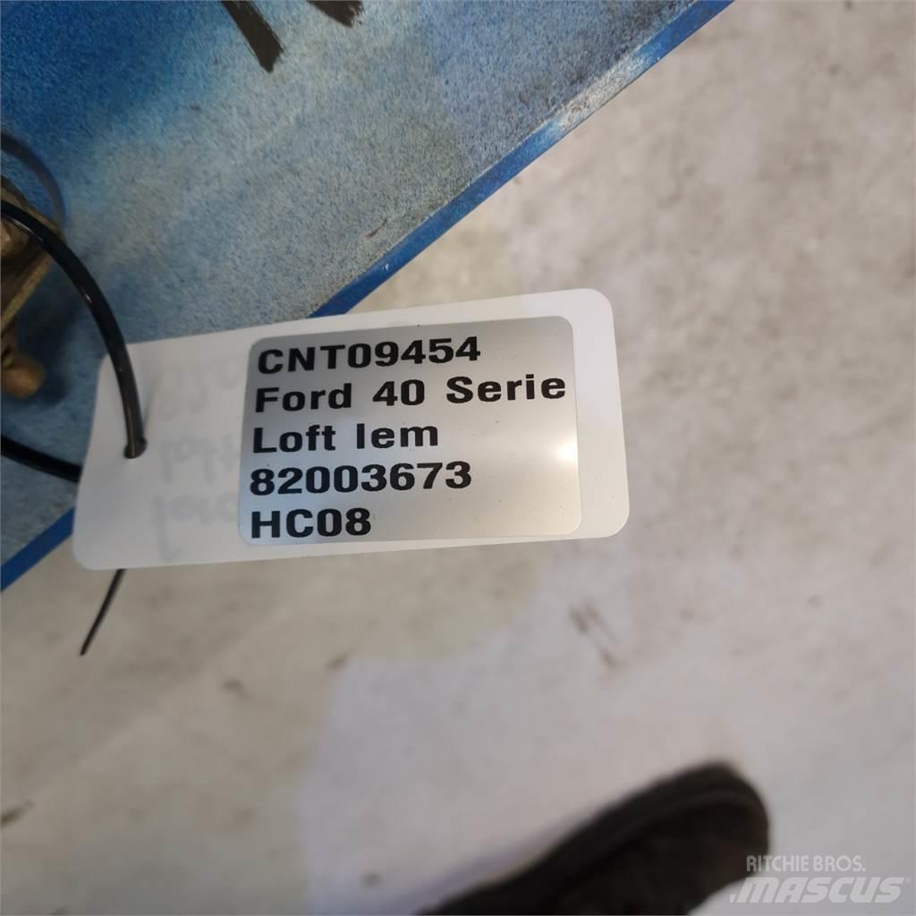 Ford 7740 Kabine in notranjost