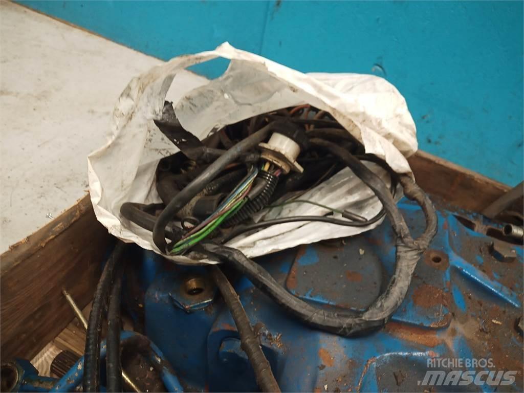 Ford 8210 Menjalnik