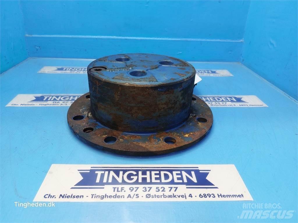 Ford 8210 Druga oprema za traktorje