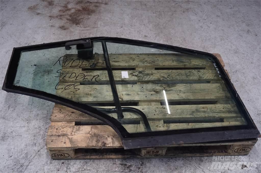 Ford 8340 Kabine in notranjost