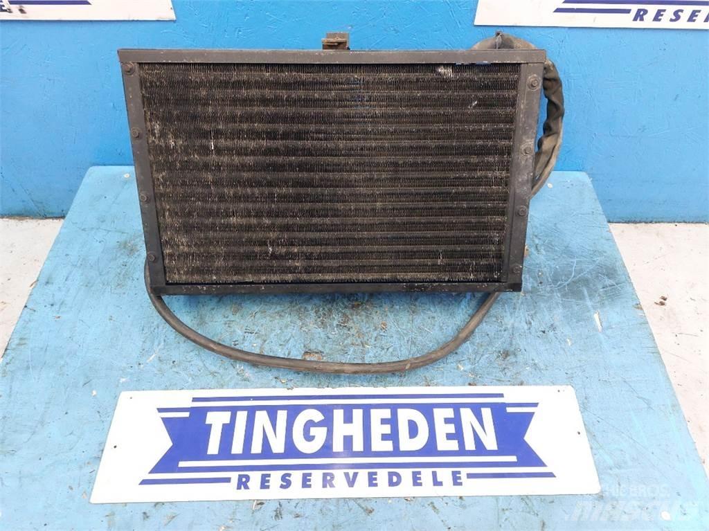 Ford 8670 Radiatorji