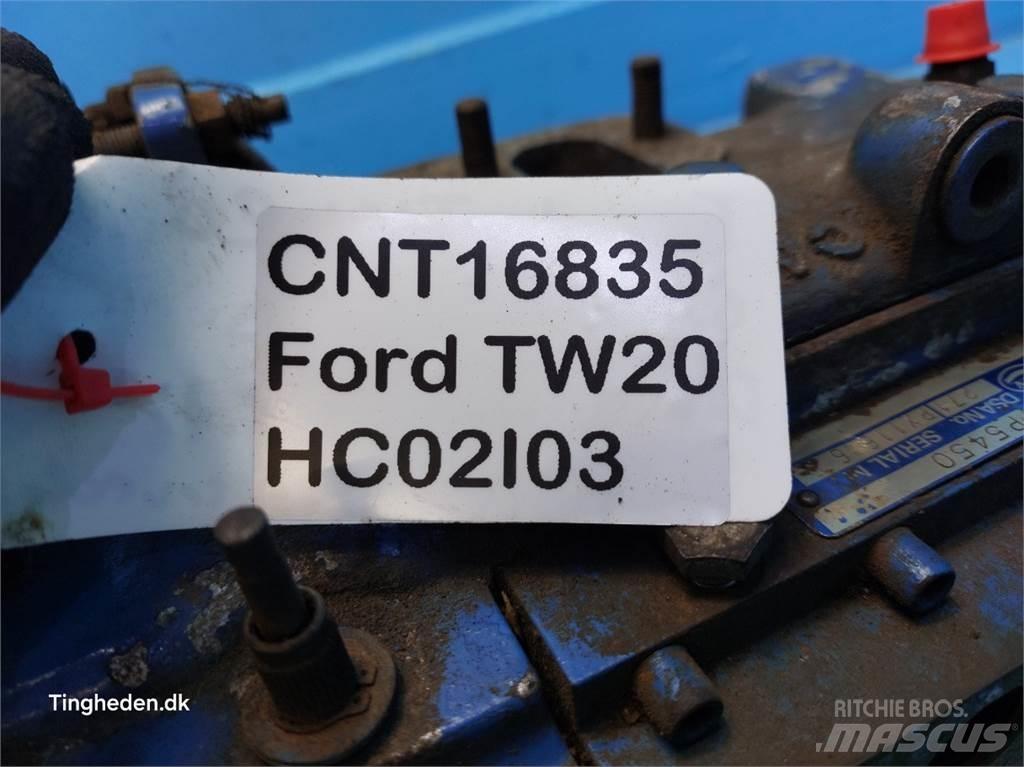 Ford TW20 Motorji