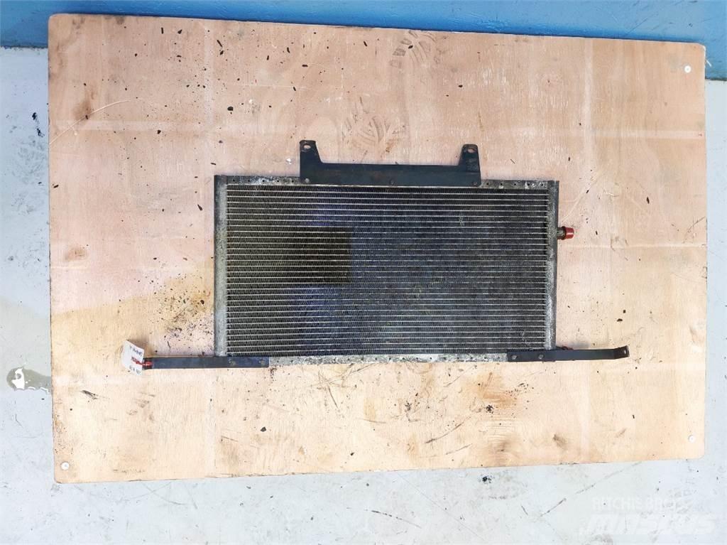 Gehl AL750 Radiatorji