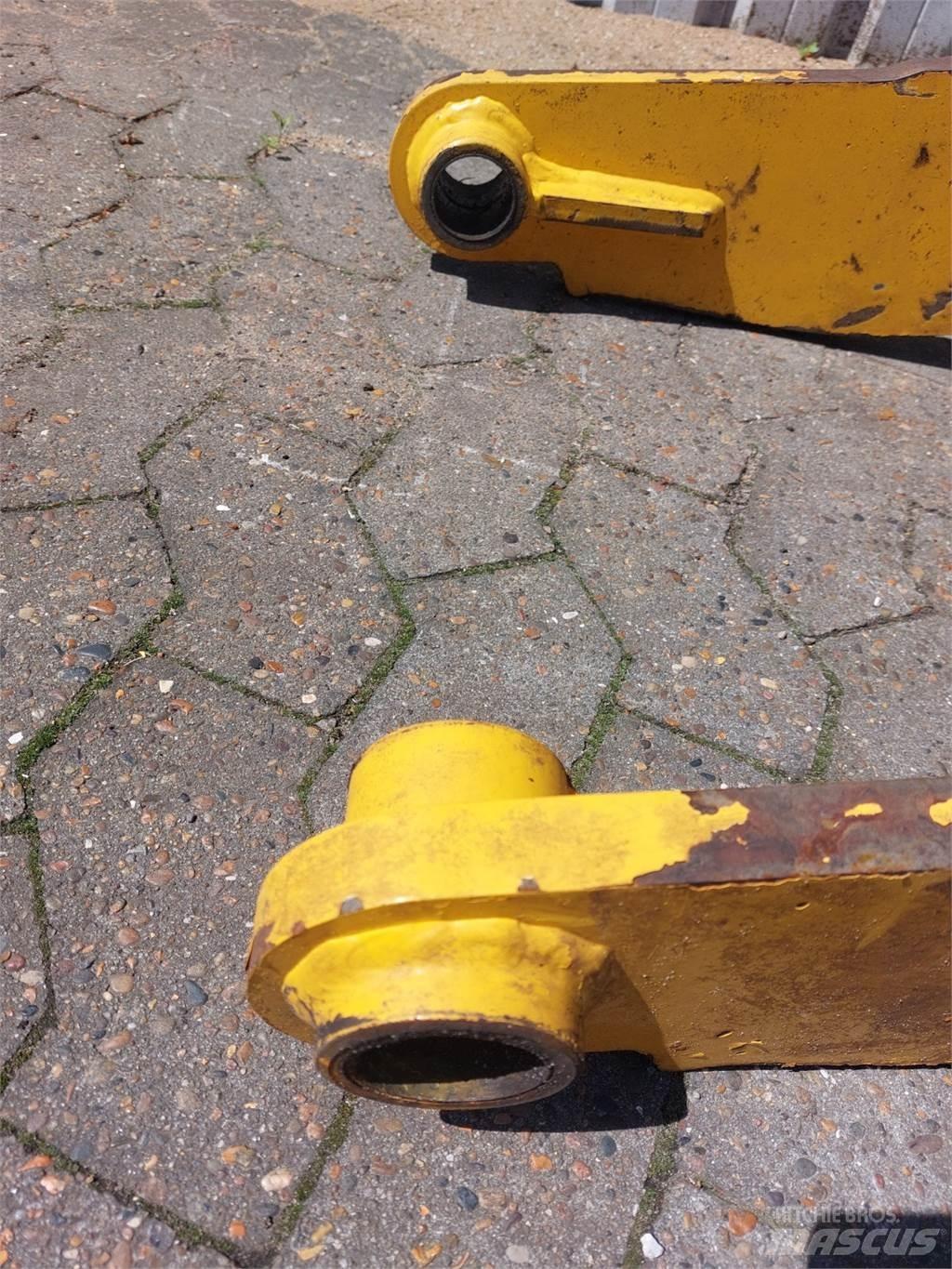Gehl AL750 Boom in dipper roke