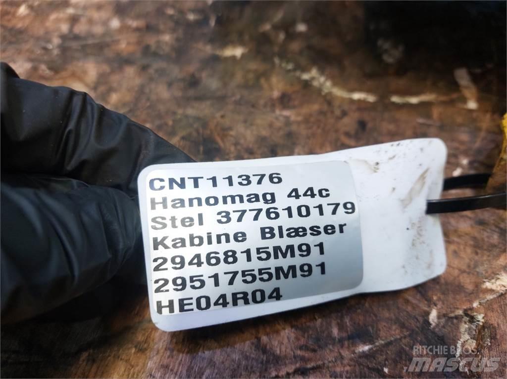  Hannonag 44C Kabine in notranjost