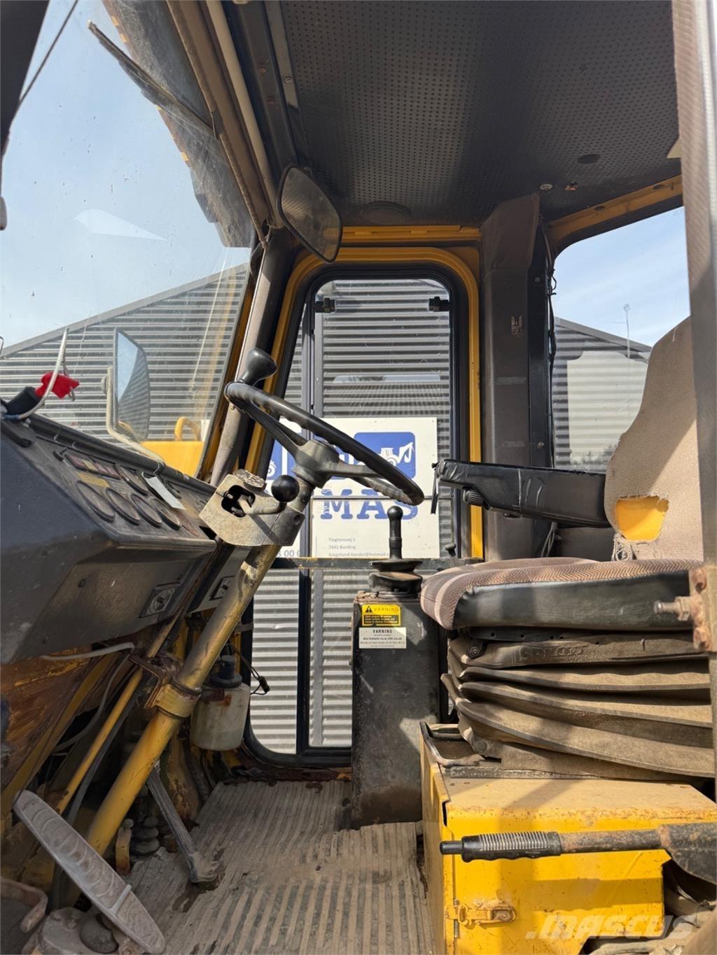 Hanomag 44D Kolesni nakladalci