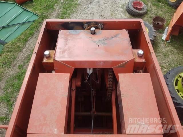 Hesston 4700 Balirke (kvadratne bale)