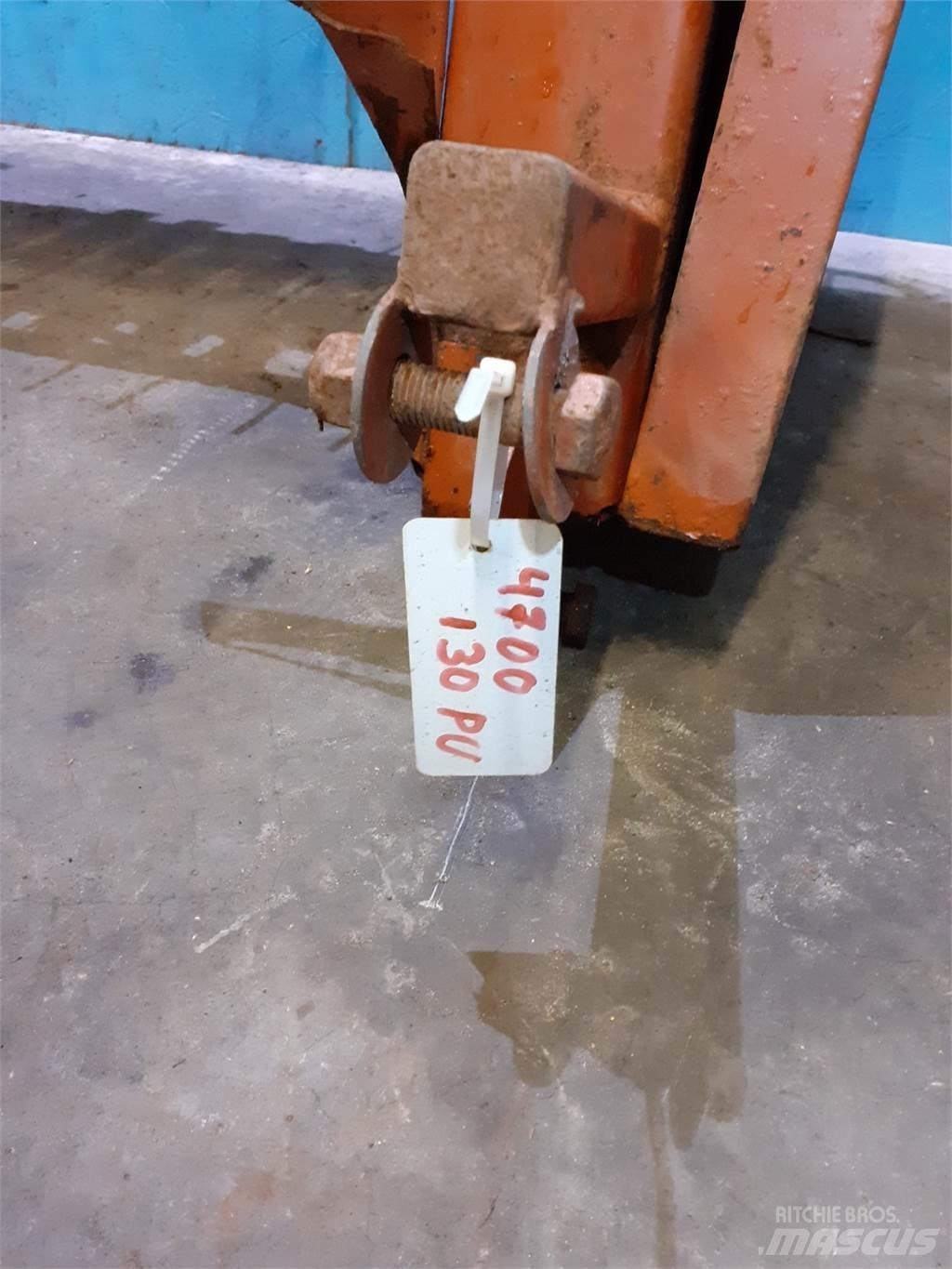 Hesston 4700 Drugi kmetijski stroji