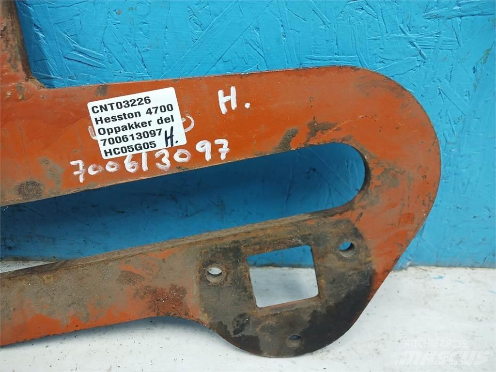 Hesston 4700 Drugi kmetijski stroji