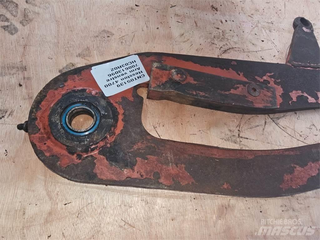 Hesston 4700 Drugi kmetijski stroji