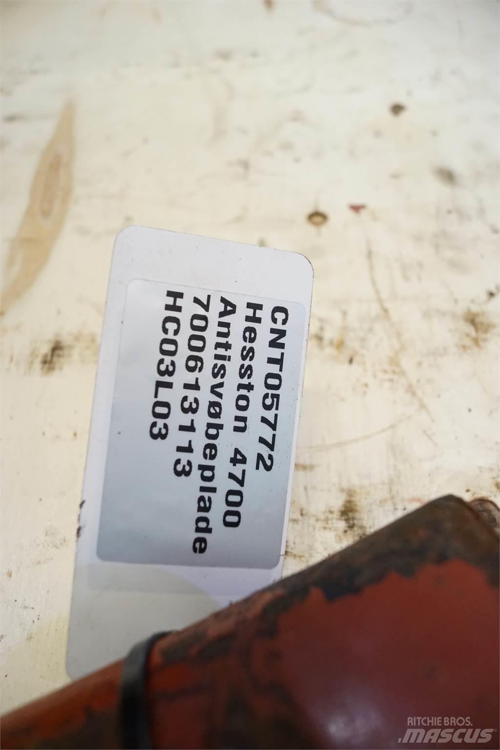 Hesston 4700 Druga oprema za žetev krme