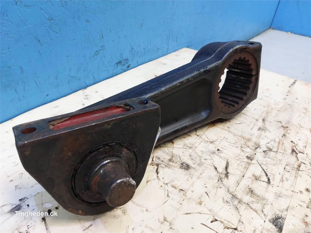 Hesston 4860 Menjalnik