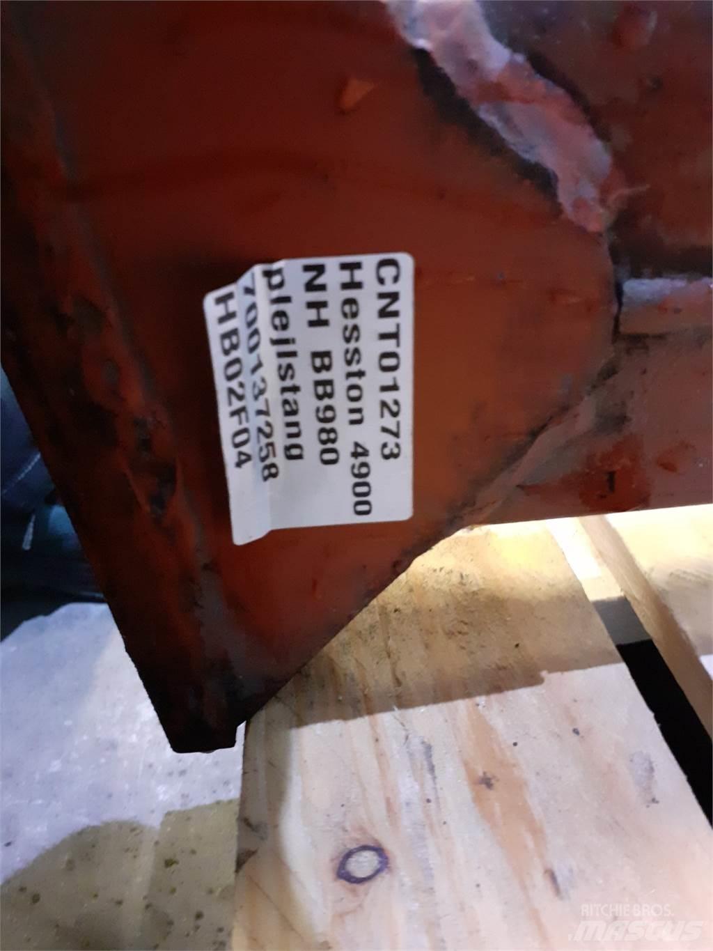 Hesston 4900 Druga oprema za žetev krme