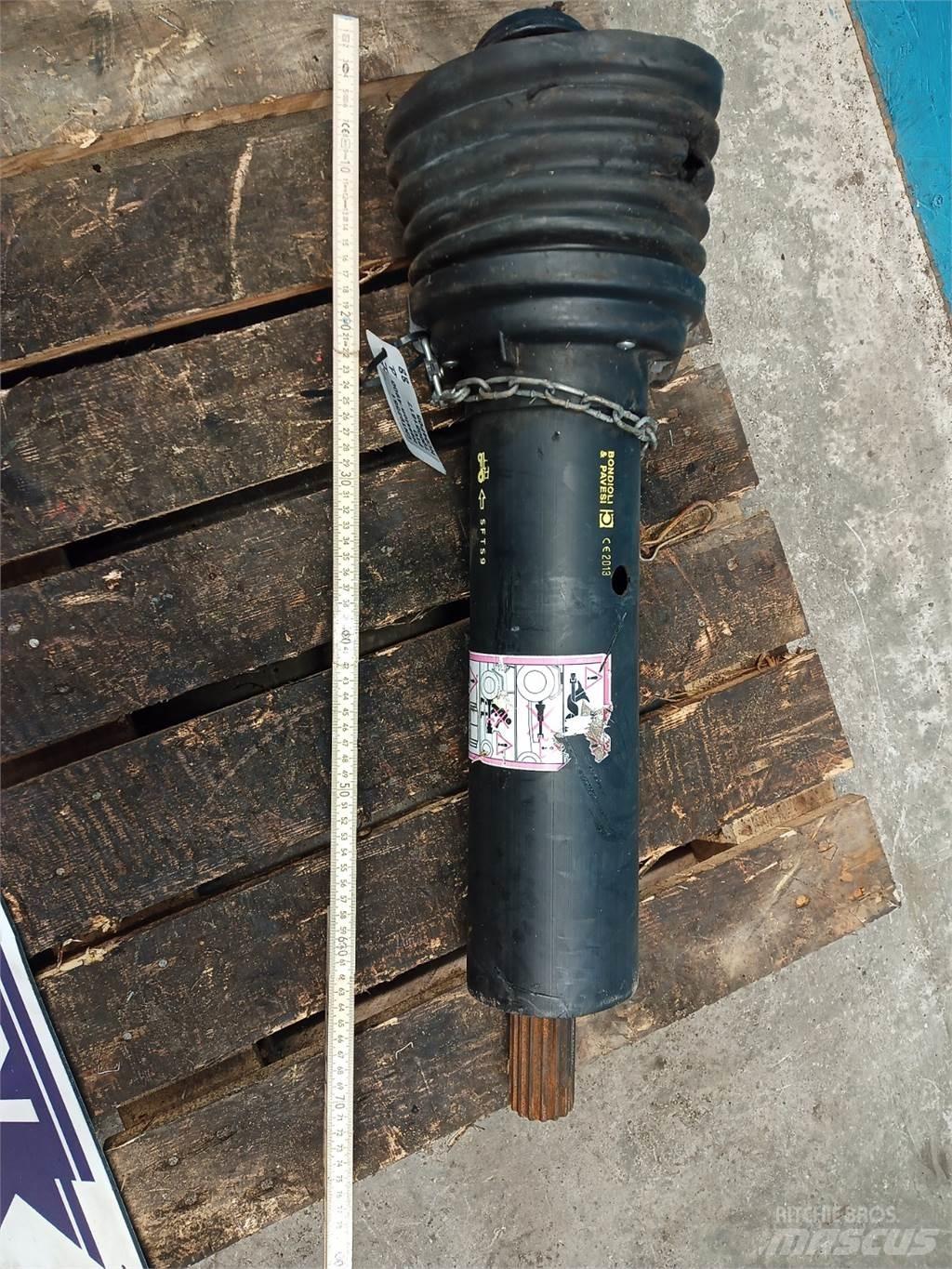 Hesston 4900 Druga oprema za traktorje