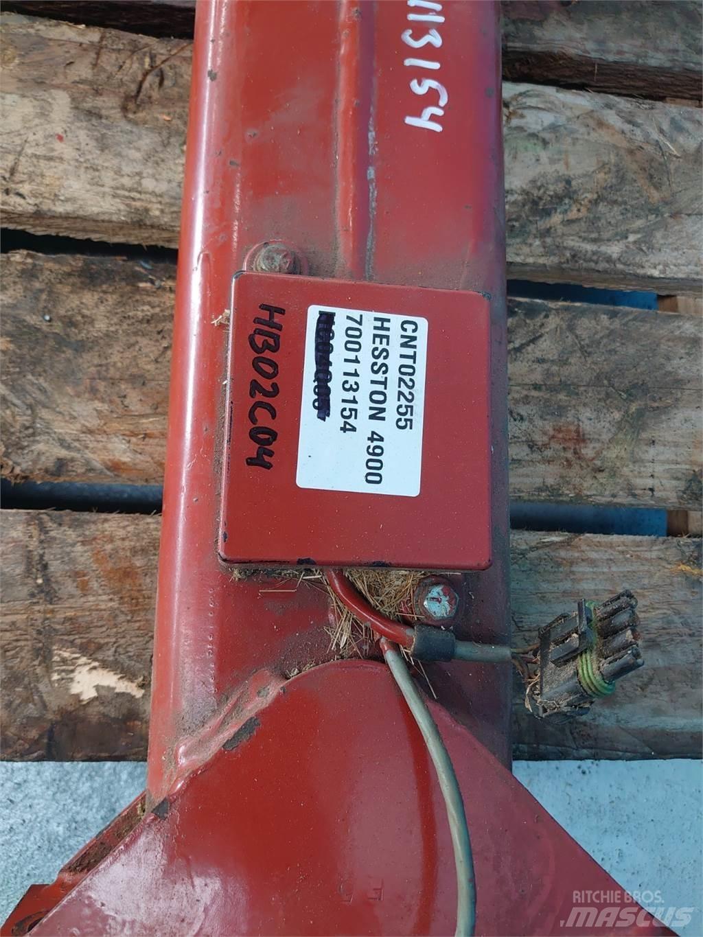 Hesston 4900 Druga oprema za žetev krme