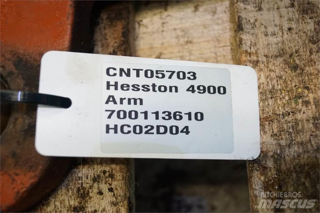 Hesston 4900 Prijemala za bale