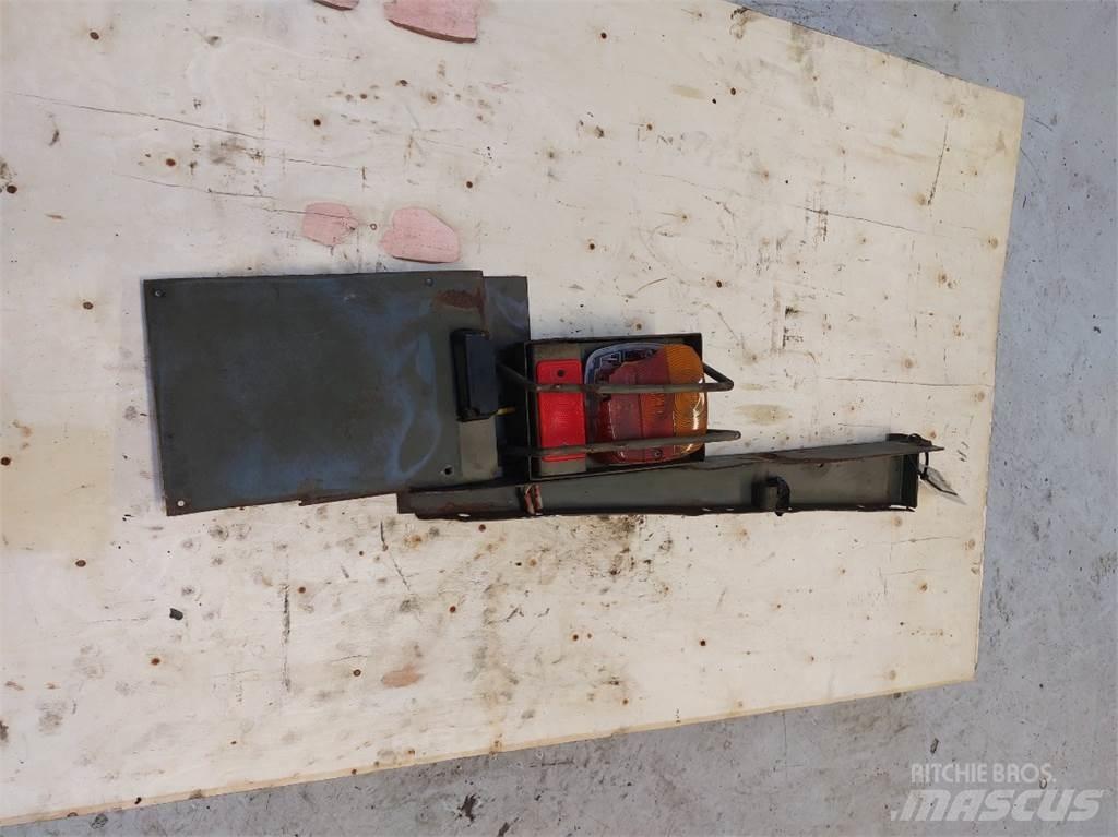 Hydrema 806 Presejalne žlice