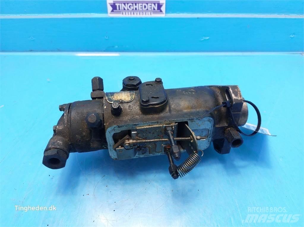 Hydrema 806 Motorji